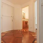 Suite 15Min Duomo - Well Connected With Center